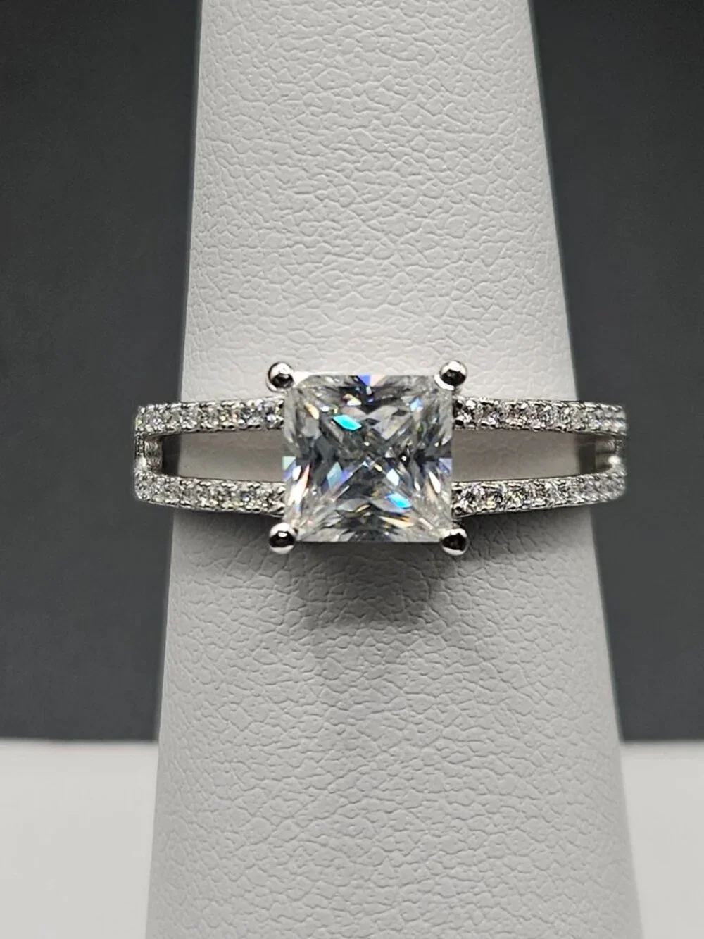 925 Sterling Silver With Moissanite 1.38ctw Princess Cut Ring Size 6